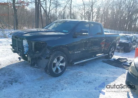 2022 Ram 1500 Laramie 4X4 6'4 Box z USA, uszkodzony, nr VIN 1C6SRFRT6NN440577